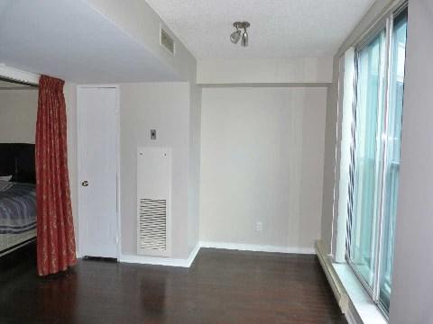 909 - 140 Dunlop St E, Condo with 1 bedrooms, 1 bathrooms and 1 parking in Barrie ON | Image 5