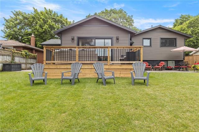 28 Neptune Dr, House detached with 3 bedrooms, 3 bathrooms and 5 parking in St. Catharines ON | Image 33
