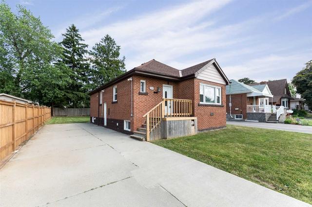 259 West 5th St, House detached with 3 bedrooms, 2 bathrooms and 3 parking in Hamilton ON | Image 12