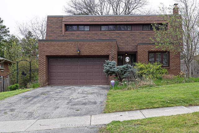 6 Mogul Dr, House detached with 5 bedrooms, 3 bathrooms and 4 parking in Toronto ON | Image 1