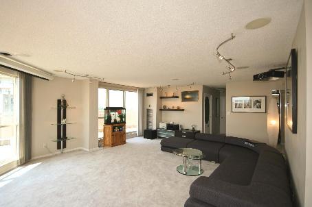 PH1502 - 2267 Lake Shore Blvd W, Condo with 2 bedrooms, 2 bathrooms and 2 parking in Etobicoke ON | Image 3