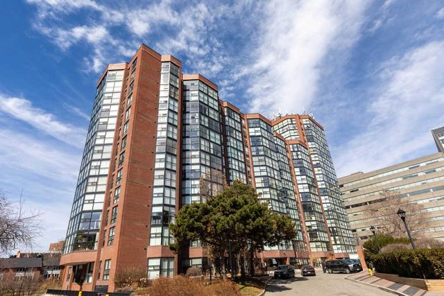 909 - 701 King St W, Condo with 2 bedrooms, 2 bathrooms and 1 parking in Toronto ON | Image 1