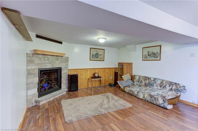 420 Lambton St E, House detached with 2 bedrooms, 2 bathrooms and 3 parking in Durham ON | Image 14