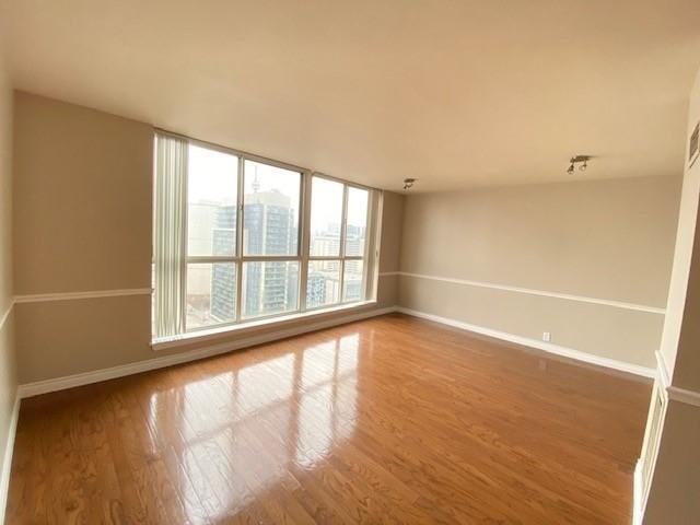 PH-13 - 633 Bay St, Condo with 1 bedrooms, 2 bathrooms and 0 parking in Toronto ON | Image 14