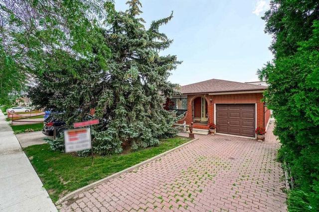 MAIN - 103 Regent Rd, House detached with 3 bedrooms, 1 bathrooms and 2 parking in North York ON | Image 20