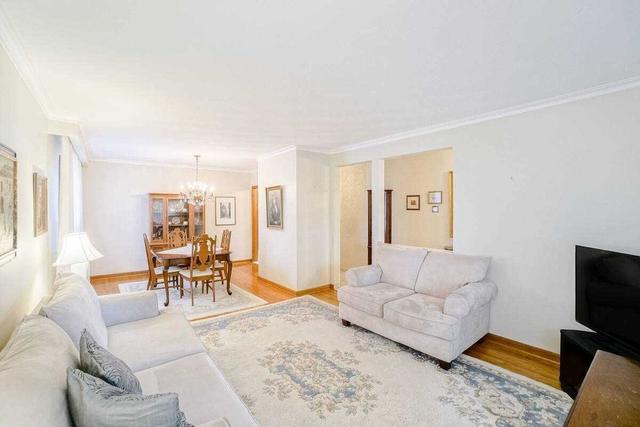 MAIN - 103 Regent Rd, House detached with 3 bedrooms, 1 bathrooms and 2 parking in North York ON | Image 24