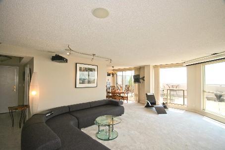 PH1502 - 2267 Lake Shore Blvd W, Condo with 2 bedrooms, 2 bathrooms and 2 parking in Etobicoke ON | Image 2