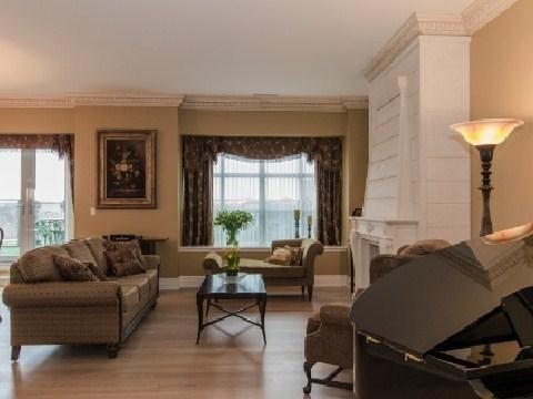 PH-1 - 2855 Bloor St W, Condo with 2 bedrooms, 3 bathrooms and 2 parking in Etobicoke ON | Image 2