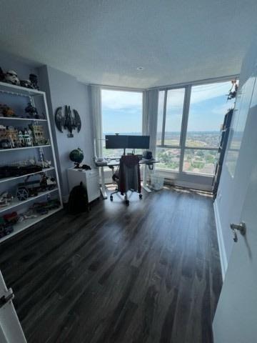 PH-15 - 145 Hillcrest Ave, Condo with 1 bedrooms, 1 bathrooms and 1 parking in Mississauga ON | Image 20