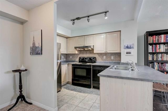 PH-14 - 300 Balliol St, Condo with 2 bedrooms, 2 bathrooms and 1 parking in Toronto ON | Image 8