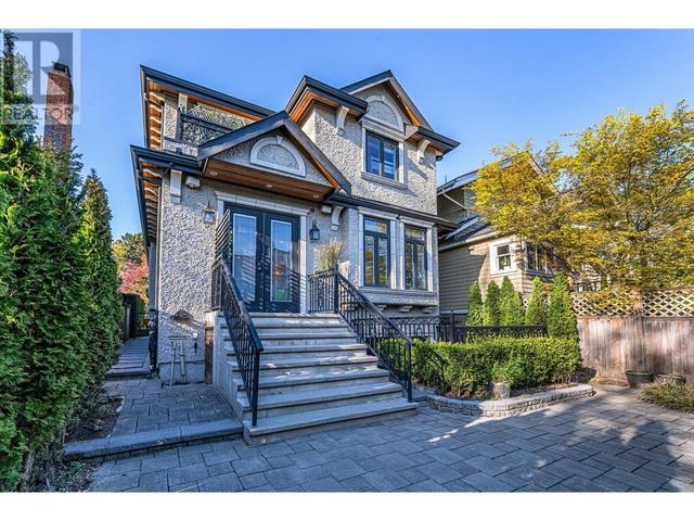 4686 W 8th Ave, House detached with 5 bedrooms, 6 bathrooms and 1 parking in Vancouver BC | Image 32