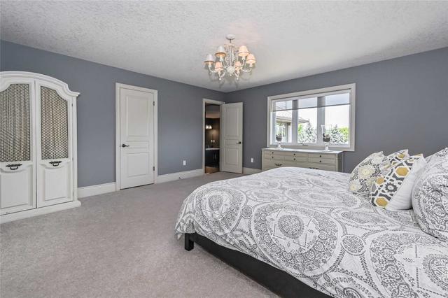 909 Riverstone Crt, House detached with 4 bedrooms, 4 bathrooms and 6 parking in Kitchener ON | Image 21