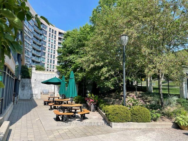 PH204 - 18 Valley Woods Rd, Condo with 3 bedrooms, 2 bathrooms and 1 parking in North York ON | Image 9