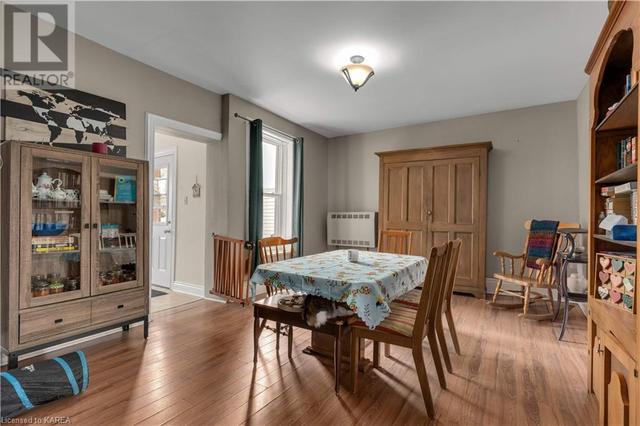 30 - 32 Victoria Ave, House other with 9 bedrooms, 3 bathrooms and 5 parking in Gananoque ON | Image 11