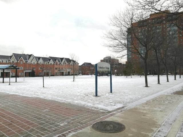 PH13 - 4 Elsinore Path, Condo with 2 bedrooms, 1 bathrooms and 1 parking in Etobicoke ON | Image 13