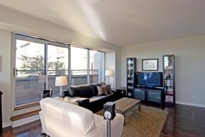 PH17 - 308 Palmerston Ave, Condo with 3 bedrooms, 2 bathrooms and 2 parking in Toronto ON | Image 2