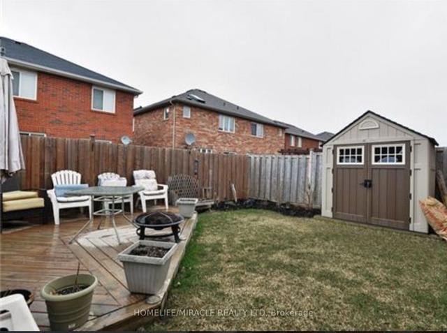 MAIN - 17 Albery Rd, House semidetached with 4 bedrooms, 3 bathrooms and 3 parking in Brampton ON | Image 6