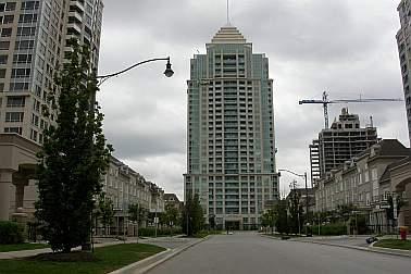 PH2-04 - 17 Barberry Pl, Condo with 2 bedrooms, 2 bathrooms and 1 parking in North York ON | Image 1