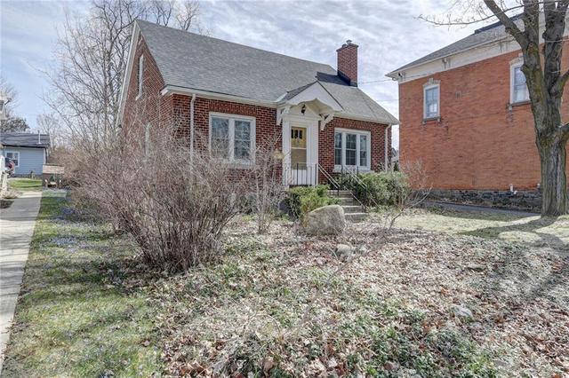 67 Orchard St, House detached with 2 bedrooms, 2 bathrooms and 2 parking in Brockville ON | Image 2