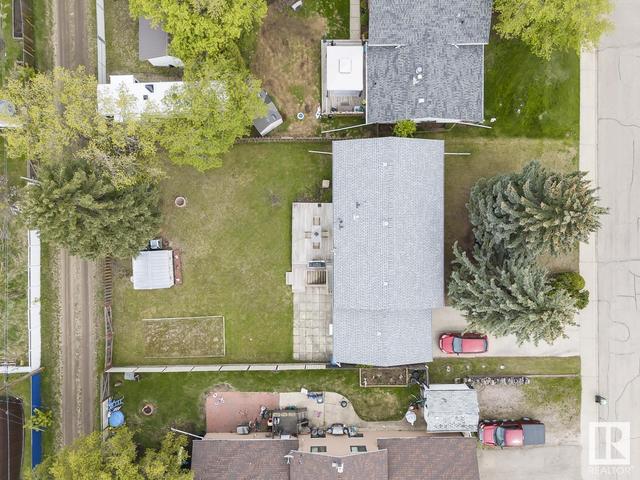 5006 46 St, House detached with 4 bedrooms, 2 bathrooms and null parking in Cold Lake AB | Image 23