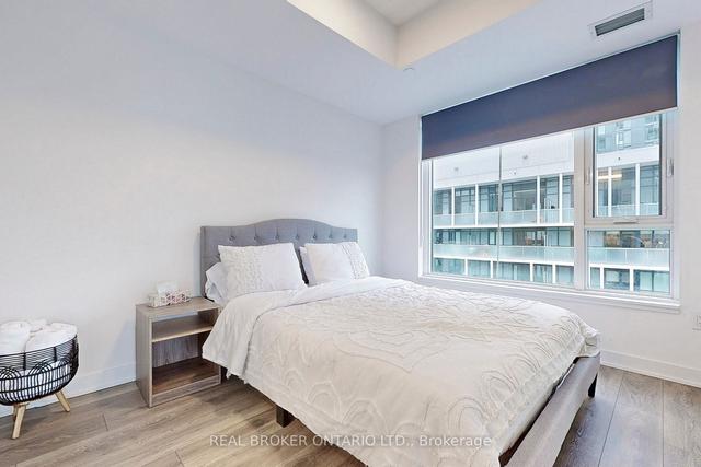 1020 - 35 Tubman Ave, Condo with 2 bedrooms, 2 bathrooms and 1 parking in Toronto ON | Image 5