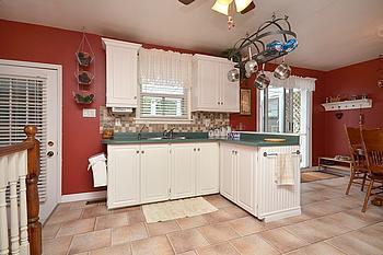 8034 Main St, House detached with 3 bedrooms, 1 bathrooms and 3 parking in Everett ON | Image 4