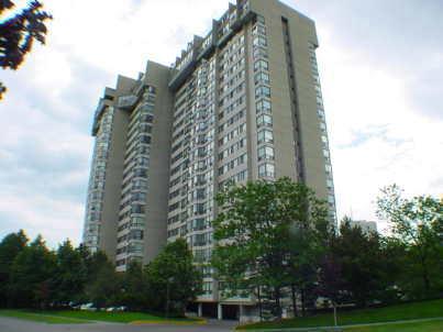 PH03 - 200 Robert Speck Pky, Condo with 3 bedrooms, 3 bathrooms and 2 parking in Mississauga ON | Image 1