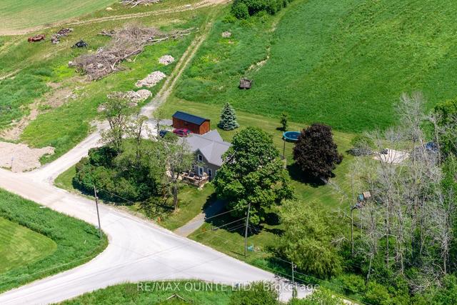 2 Bailey Rd, House detached with 4 bedrooms, 1 bathrooms and 0 parking in Prince Edward County ON | Image 1