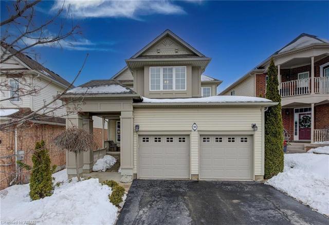 90 Autumn Ridge Trail, House detached with 3 bedrooms, 2 bathrooms and 4 parking in Kitchener ON | Image 1