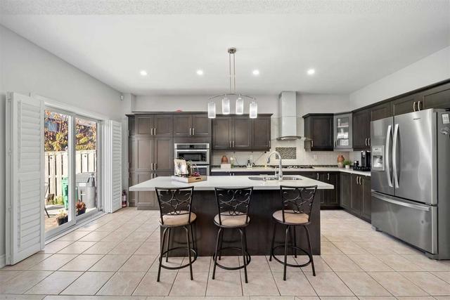 MAIN - 3259 Scotch Pine Gate, House detached with 3 bedrooms, 3 bathrooms and 3 parking in Mississauga ON | Image 11