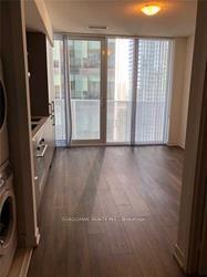 3911 - 100 Harbour St, Condo with 0 bedrooms, 1 bathrooms and 0 parking in Toronto ON | Image 3