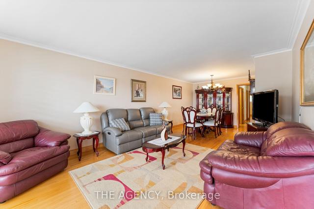 35 Futura Dr, House semidetached with 3 bedrooms, 2 bathrooms and 3 parking in Toronto ON | Image 21