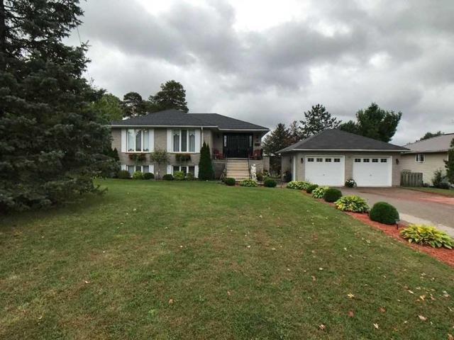 9090 Plank Rd, House detached with 1 bedrooms, 3 bathrooms and 6 parking in Straffordville ON | Image 1