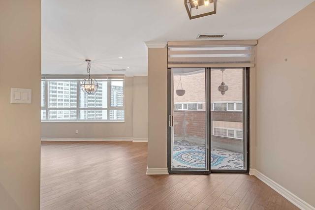 PH-1 - 55 Wellesley St E, Condo with 2 bedrooms, 2 bathrooms and 1 parking in Toronto ON | Image 24