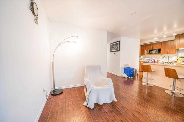 MAIN - 13163 Bathurst St, House detached with 2 bedrooms, 1 bathrooms and 1 parking in Richmond Hill ON | Image 6