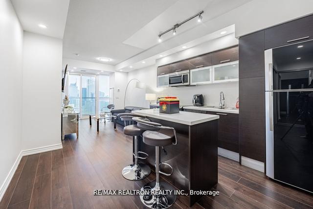 4508 - 386 Yonge St, Condo with 2 bedrooms, 2 bathrooms and 1 parking in Toronto ON | Image 23