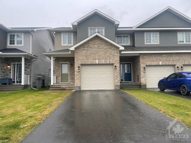 64 Vimy Ridge Cres, Townhouse with 3 bedrooms, 3 bathrooms and 2 parking in Arnprior ON | Image 1