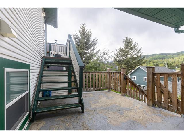 691 7th Ave, House detached with 8 bedrooms, 7 bathrooms and null parking in Fernie BC | Image 84