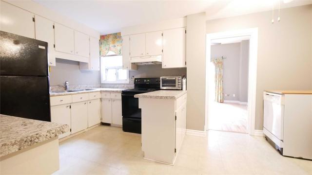 MAIN - 32 Fuller Ave, House semidetached with 4 bedrooms, 2 bathrooms and null parking in Toronto ON | Image 3