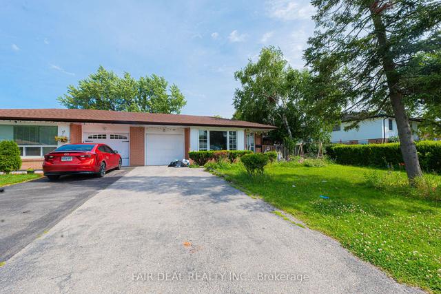 90 Cathcart Cres, House semidetached with 3 bedrooms, 2 bathrooms and 3 parking in Brampton ON | Image 12