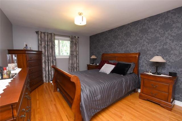 39 Glover Rd, House detached with 3 bedrooms, 2 bathrooms and 6 parking in Hamilton ON | Image 27