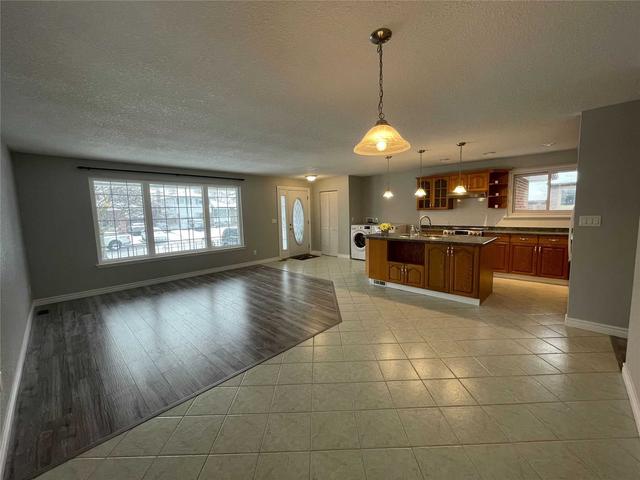 MAIN - 1444 Oneida Crt, House detached with 3 bedrooms, 1 bathrooms and 2 parking in Oshawa ON | Image 12