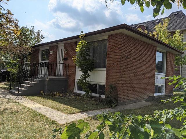 MAIN - 343 Patricia Ave, House detached with 3 bedrooms, 1 bathrooms and 3 parking in North York ON | Image 10