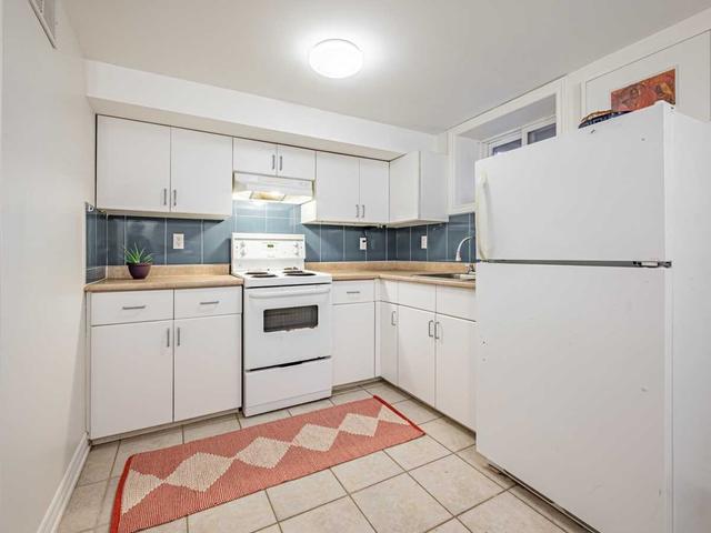 885 Shaw St, House detached with 3 bedrooms, 4 bathrooms and 1.5 parking in Toronto ON | Image 14