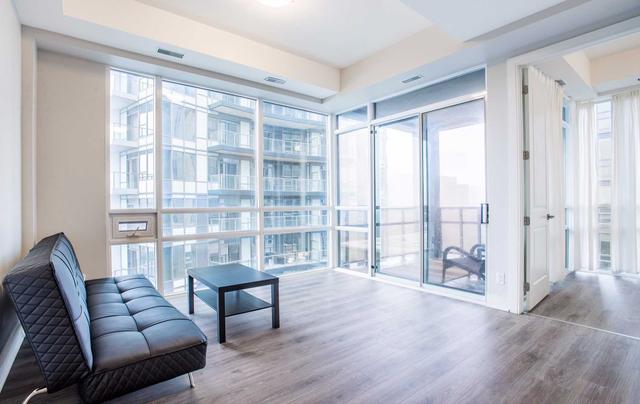 909 - 150 Main St W, Condo with 2 bedrooms, 2 bathrooms and 1 parking in Hamilton ON | Image 2