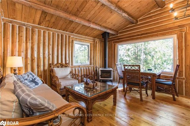 337 Deer Run Rd, House detached with 2 bedrooms, 1 bathrooms and 21 parking in Magnetawan ON | Image 7
