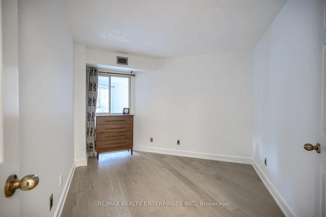 503 - 222 The Espl, Condo with 2 bedrooms, 2 bathrooms and 1 parking in Toronto ON | Image 17