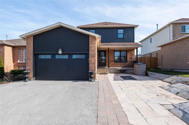 MAIN - 13 Ward Dr, House detached with 3 bedrooms, 2 bathrooms and 8 parking in Barrie ON | Image 1