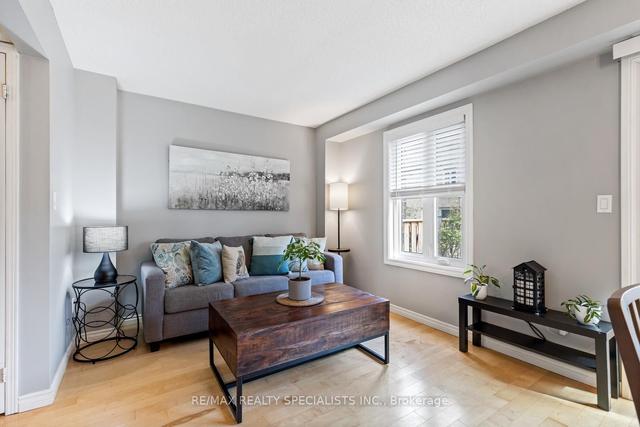 96 - 302 College Ave W, Townhouse with 3 bedrooms, 3 bathrooms and 2 parking in Guelph ON | Image 2