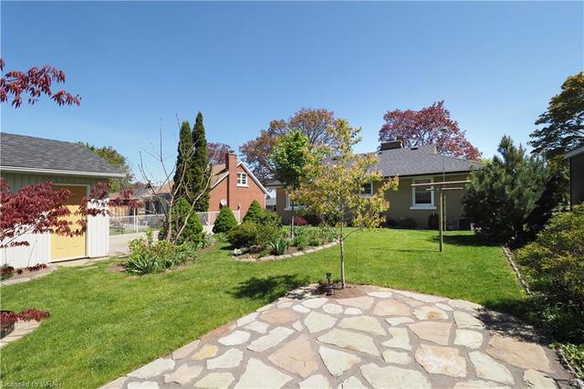 419 St Leger St, House detached with 4 bedrooms, 2 bathrooms and 2 parking in Kitchener ON | Image 36
